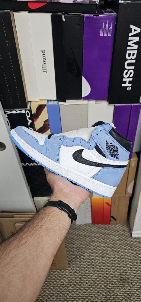 Air Jordan 1 High University Blue Powder Blue