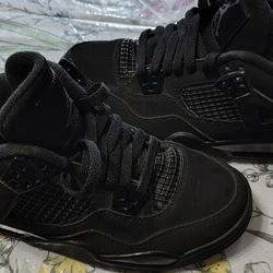 Jordan 4 black cat 2019 size 4y