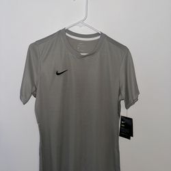 Nike Dry Fit Women’s Shirt $10