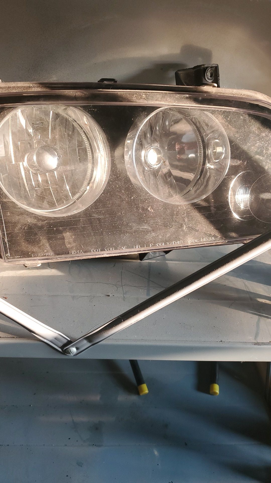 2010 dodge charger headlights