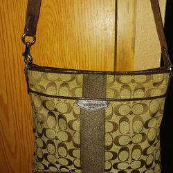 COACH signature Canvas Crossbody 