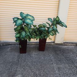 Artifical Potted Plants With Bases Set Of 2