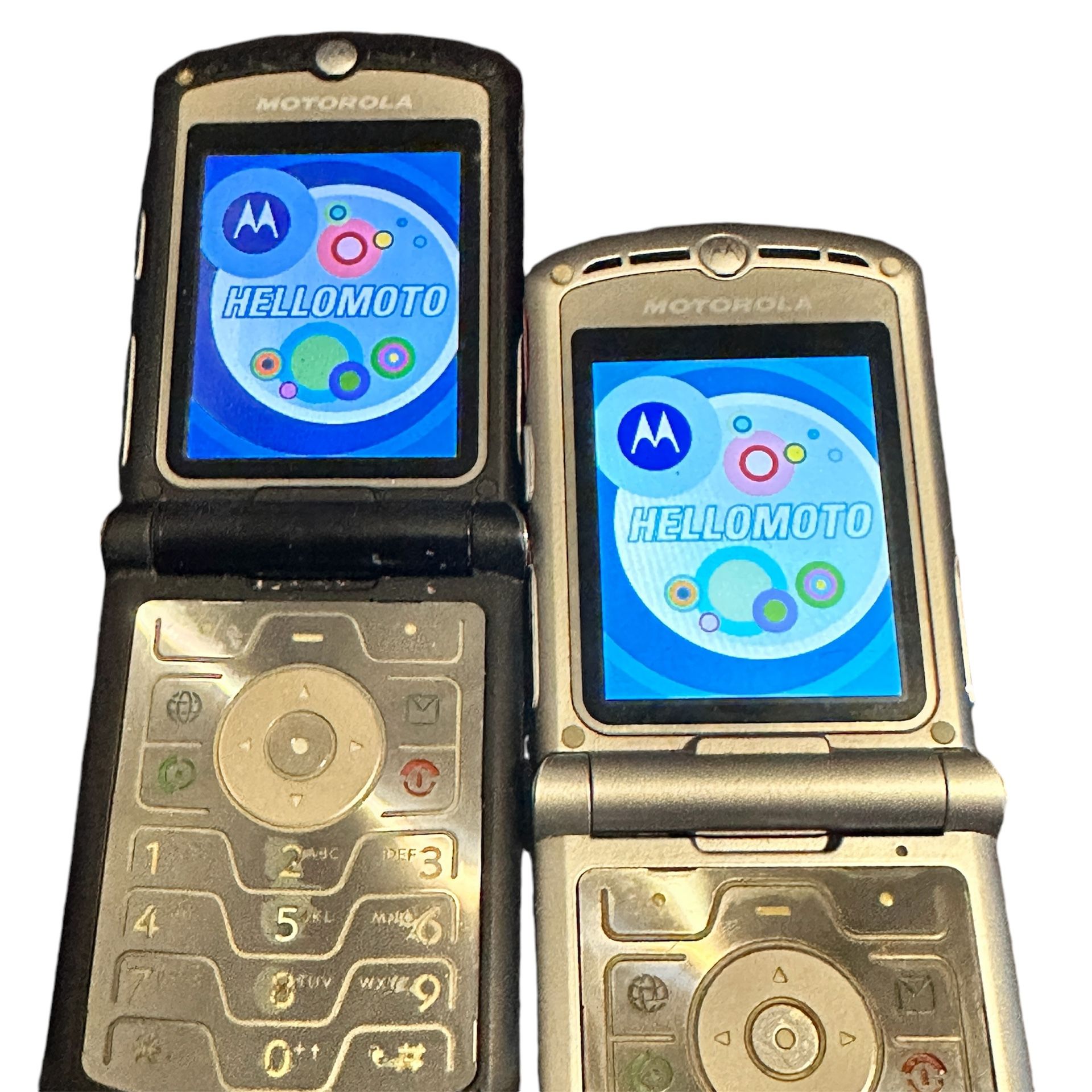 2 Motorola Razr V3 flip phone cell phones Y2K 2004 - black & pink POWERS ON