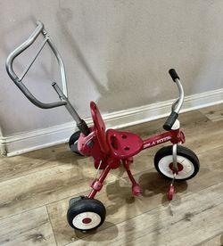 Radio Flyer Tricycle π΅ Radio Flyer Triciclo