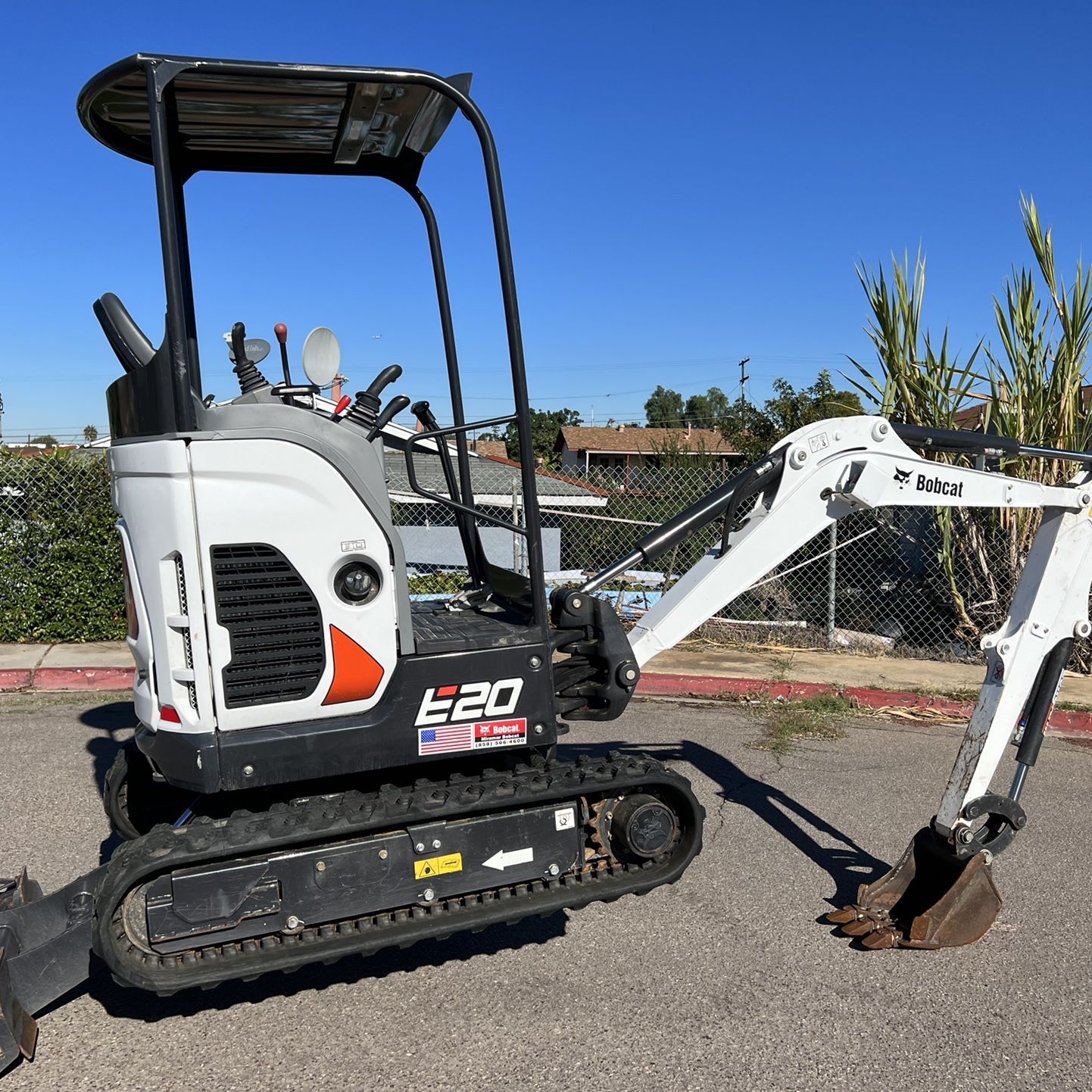 2021 E20 Mini Excavator  Long Arm