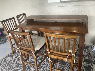 Tall High Top Table With 4 Chairs