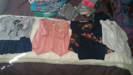 Lil girls shirts size 6