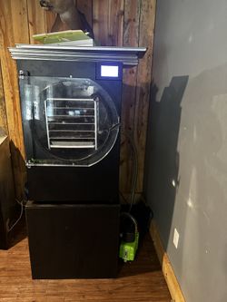 Harvest Right Freeze Dryer XL