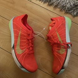 Nike Air Zoom Victory 2 Track & Field Spikes FD8411-600 Mens Size 8.5