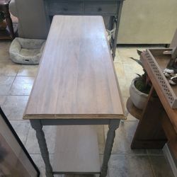 Entry/Couch Table