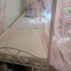 Twin Size Bed For Sale 