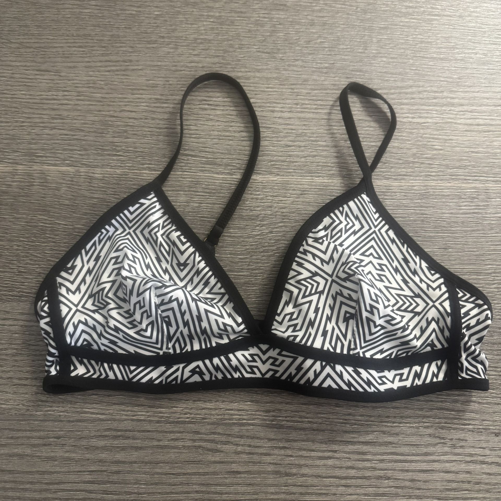 Nicole Miller Triangle Bikini Top Size 36 XL Black White Adjustable Straps