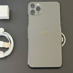 iPhone 11 Pro Max  , Unlocked  for all Company Carrier ,  Excellent Condition Like New 