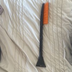 Car Snowbrush & Ice Scrapper
