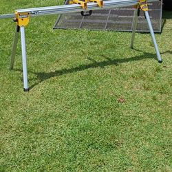 Dewalt Heavy Duty Saw Stand DWX723 