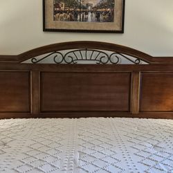 King Size Headboard And Mirror 