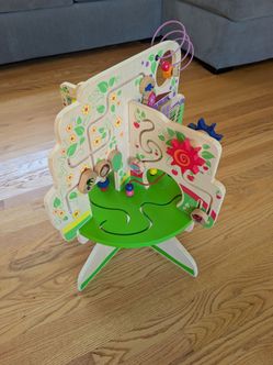 Manhattan Toy Tree Top Adventure Activity Center
