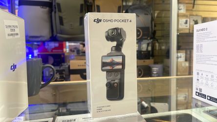 DJI Osmo Pocket 4 standard combo