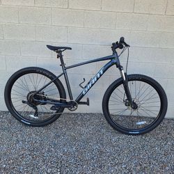 GIANT TALON 4 MOUNTAIN BIKE 29 ER 1 X 8 SPEED( LARGE) CHECK MY OTHER BIKES 