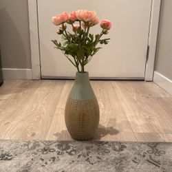 Flower Vase With Fake Flowers
