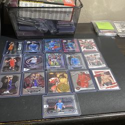 Mixed sports card lot (16) Cards