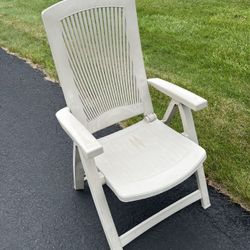 Free Plastic Reclining Chair
