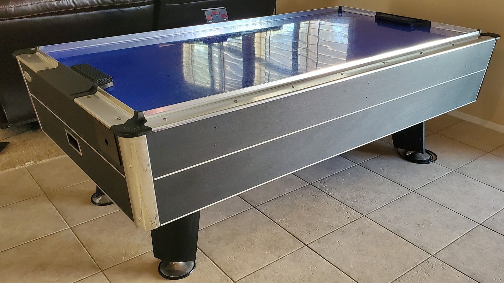 Rhino Air Hockey Table 50x90 for Sale in Beaumont, CA OfferUp