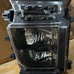 2024 Chevy Silverado 2(contact info removed) Halogen Headlight LH DRIVER SIDE OEM (contact info removed)9