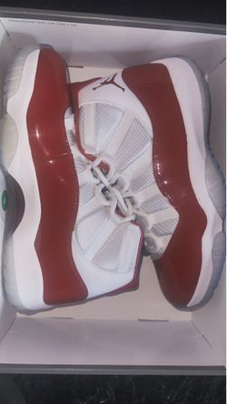 Air Jordan 11 Retro Cherrys (Size 10.5)