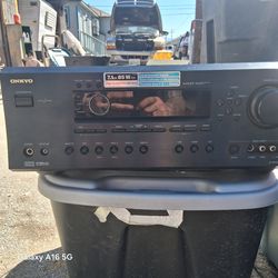 Reciever with speakers