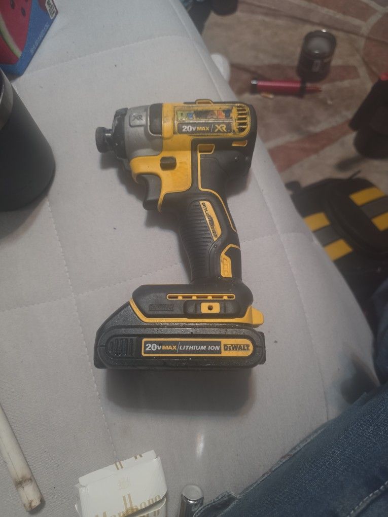 Dewalt DCF887 CORDLESS IMPACT DRIVER