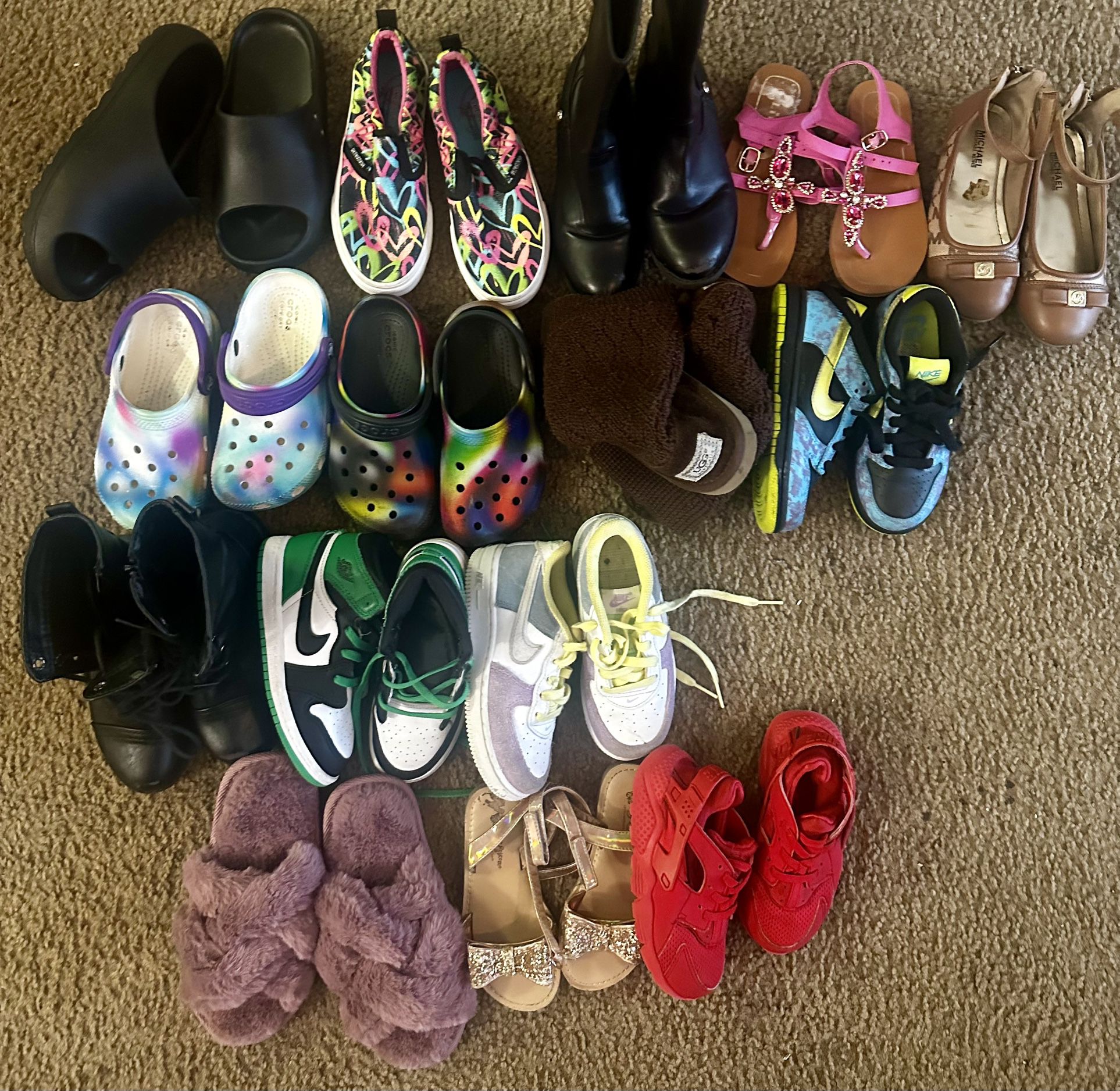 Girl shoes Sizes 9-12c