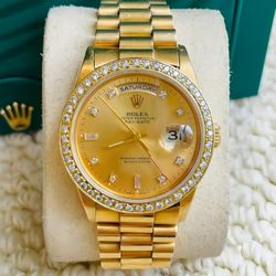 Rolex 36-millimeter gold round automatic mechanical watch