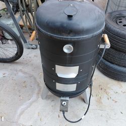 Electric smoker/grill