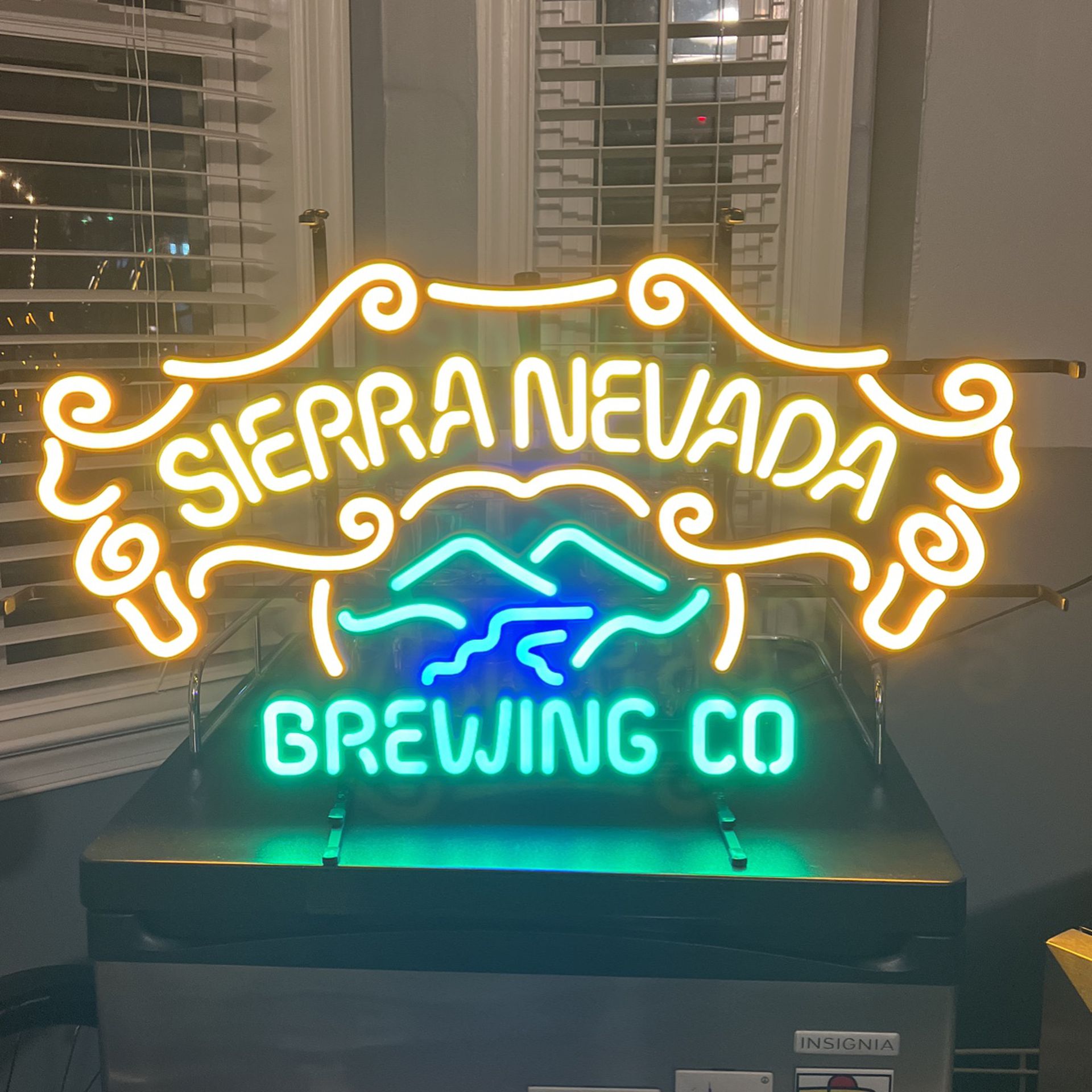 Sierra Nevada ReL Glass Neón Light Sign 24”X22”XT2