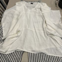 Women’s High End Pants & Top Size Large