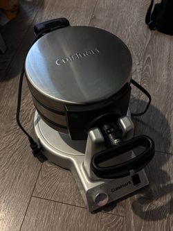 Cuisinart Waffle Maker (Model WAF-F20)