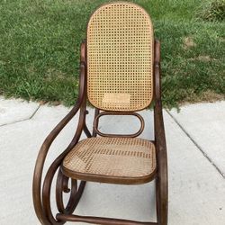 Vintage Thonet BentWood Style Rocker.
