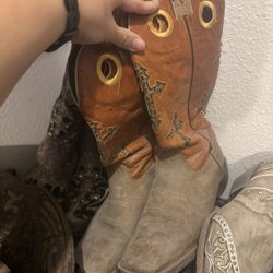 Used Girl Cowboy Boots 