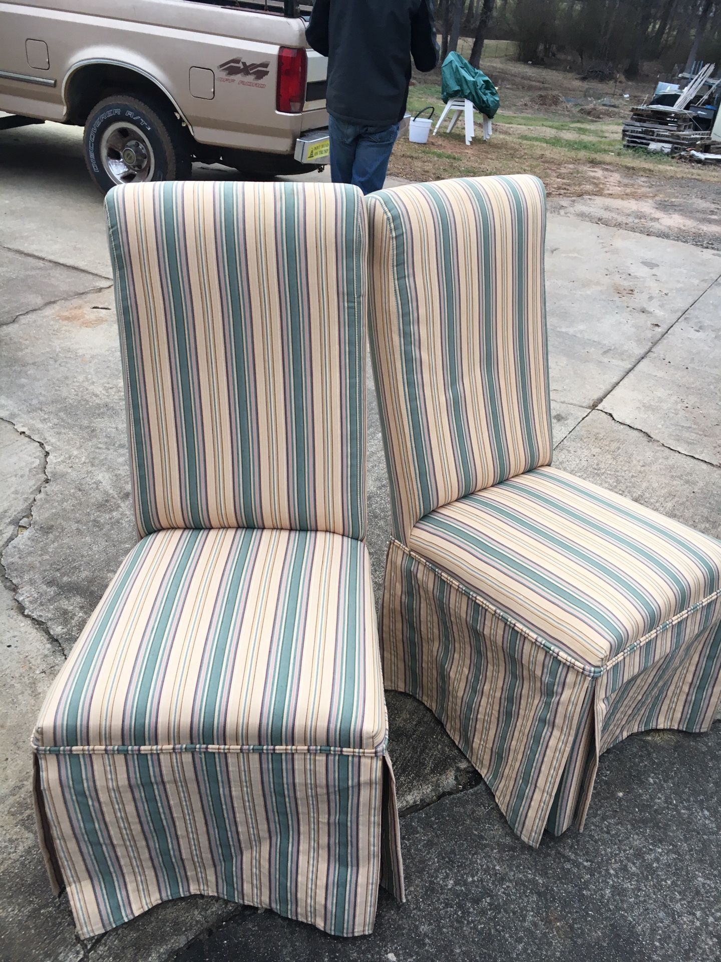 Cushioned Chairs