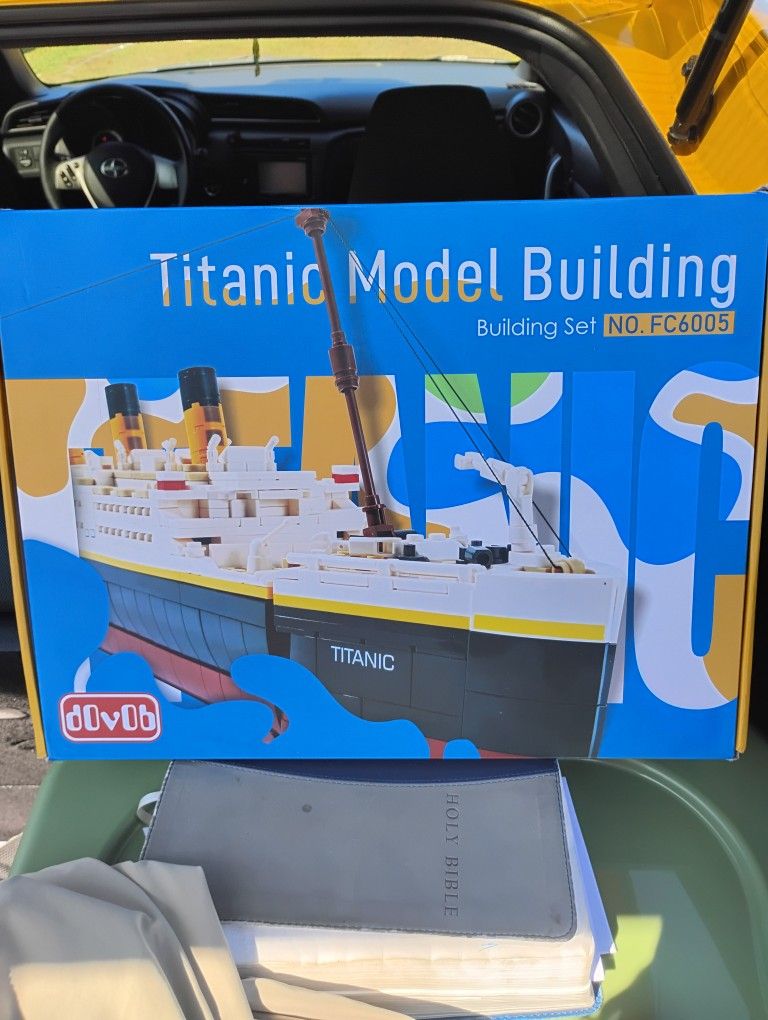 Titanic Model Building 