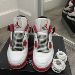 Jordan 4s Fire Red (GS)