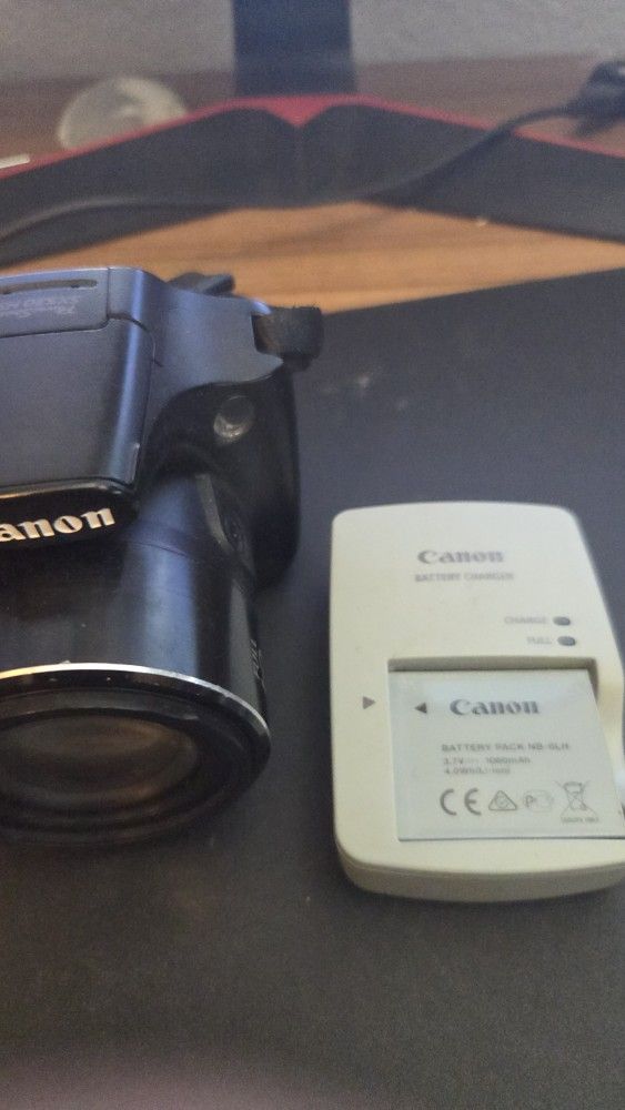 Power Shot Full HD 50x Zoom Used