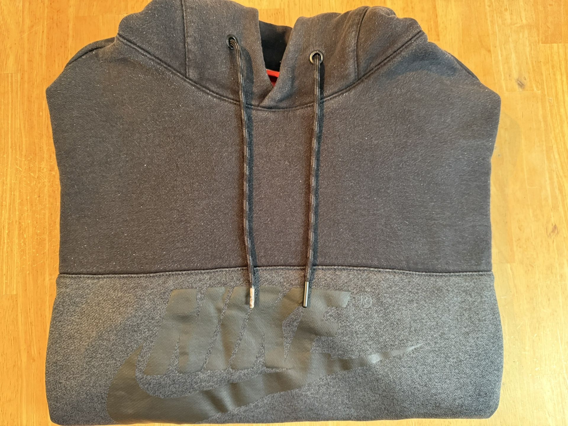 Nike Air Graphic Hoodie. Black. Men’s Size M