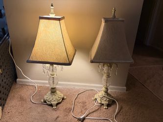 2 lamps
