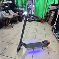 PHANTOM ELECTRIC SCOOTER 350W -15MPH-EANGE 28MILES~ATMOSPHERE SIDE LIGHTS