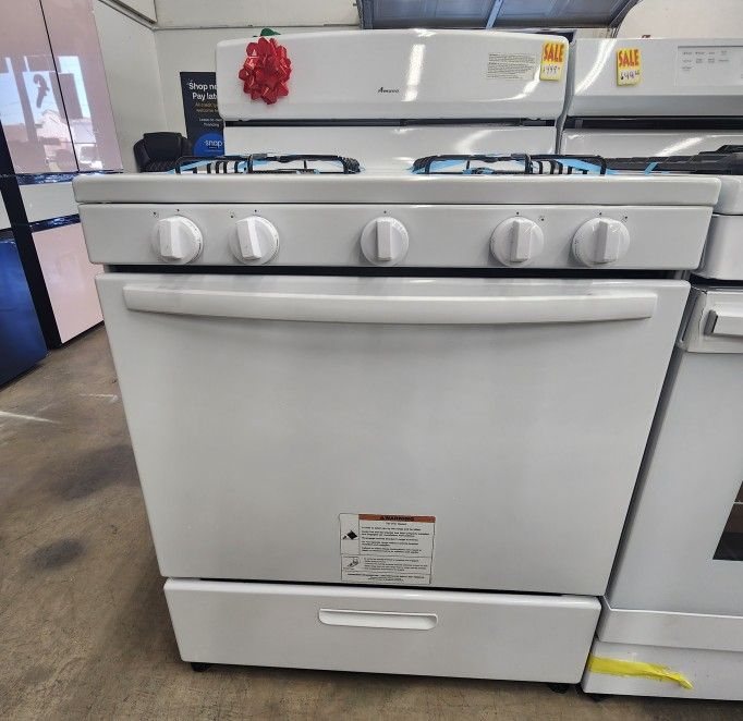 New Amana Stove Nat Gas,  4 Elements In White With Warranty Garantia Por Escrito 