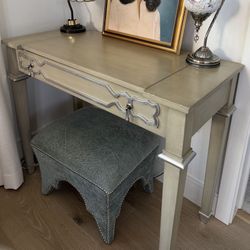 Custom vanity