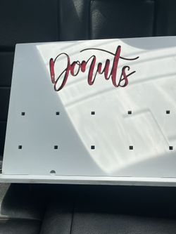 donut holder