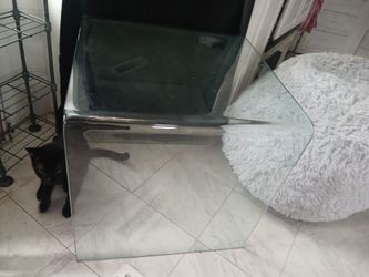 Thick glass table
